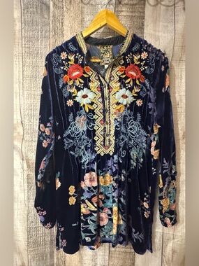 Johnny Was Women's Bouquet Burnout Nephele Tunic. Size Small.